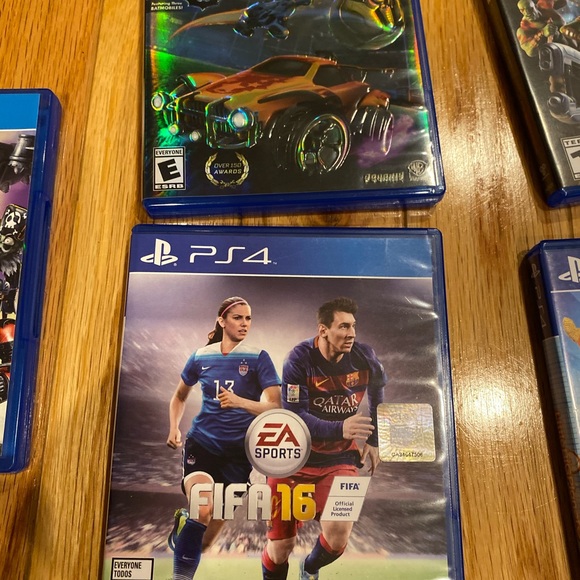 PS4 Games - Picture 3 of 5